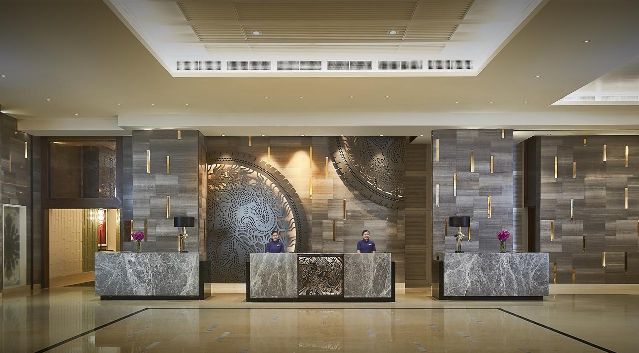Amari Johor Bahru Hotel Buitenkant foto The lobby of the hotel